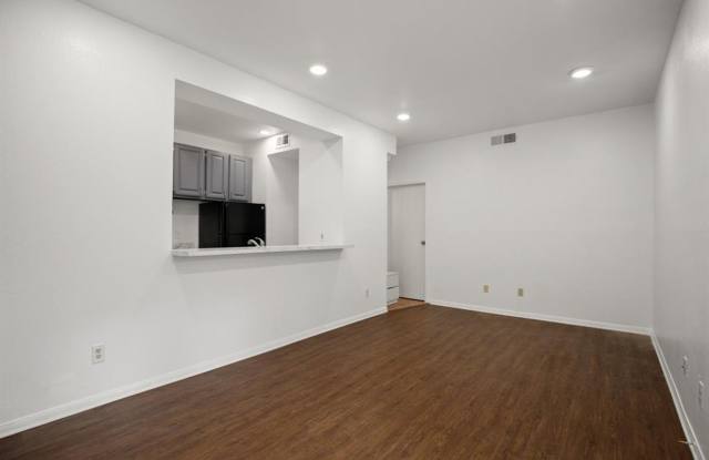 Oxford Place #304 Gallery 3