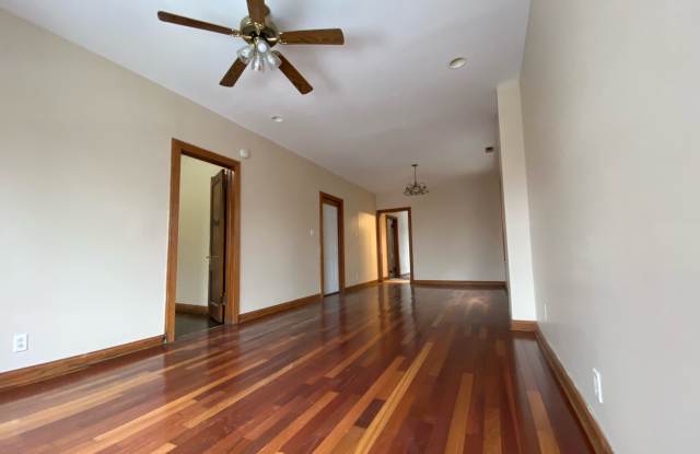 5619 S. WOOD 2 Gallery 4