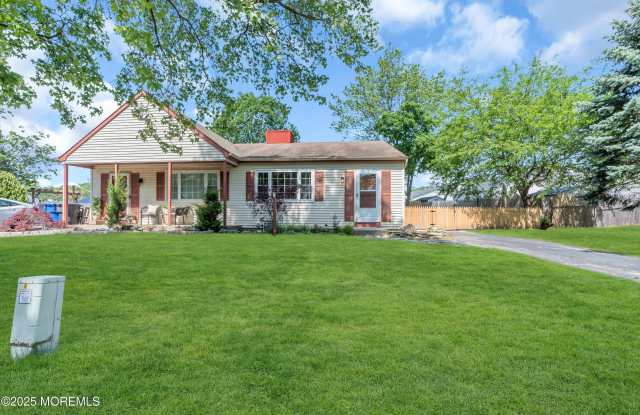 562 Innkeeper Lane photos photos