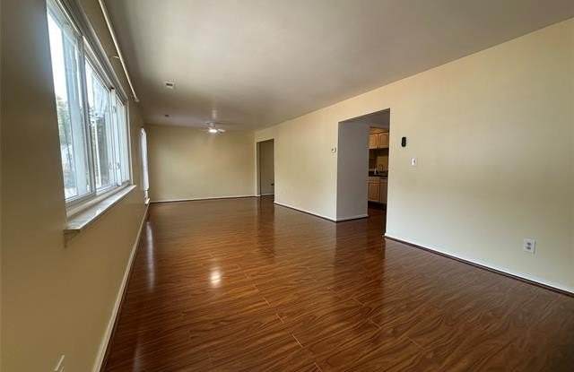 509 E University Drive Gallery 3