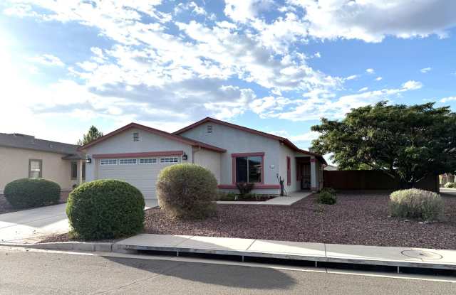 Great home in Chino Valley - Move In Ready! photos photos