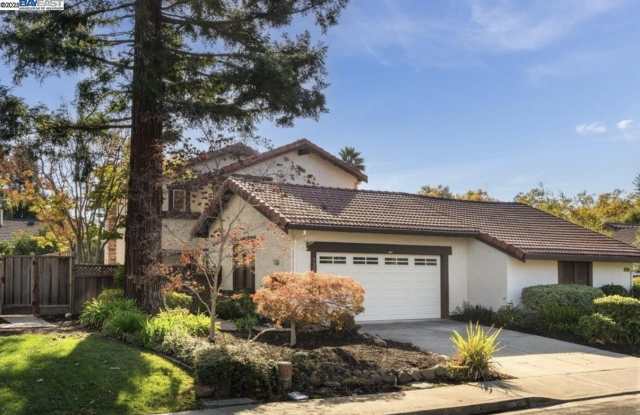 725 Old Creek Rd photos photos