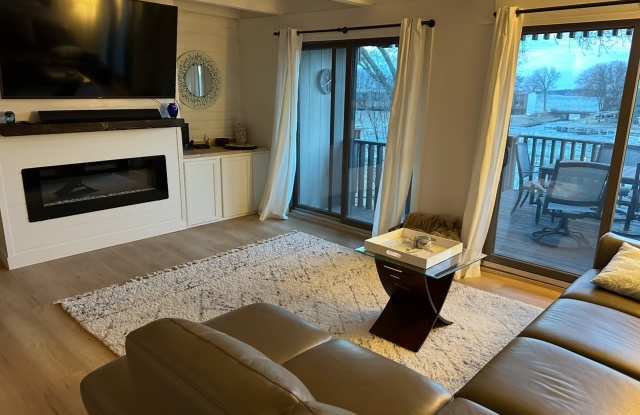 2700 N Shore Dr - 2700 North Shore Drive, Clear Lake, IA 50428