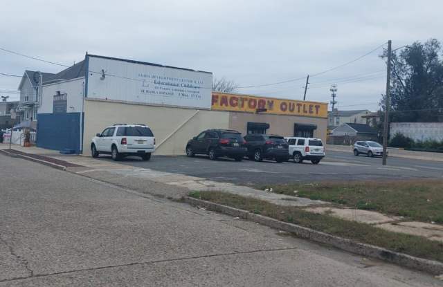 4545 S CRESCENT Boulevard photos photos