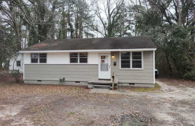 2204 Hawthorne photos photos