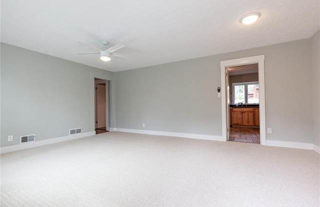 2971 Stratford Arms Drive Gallery 4