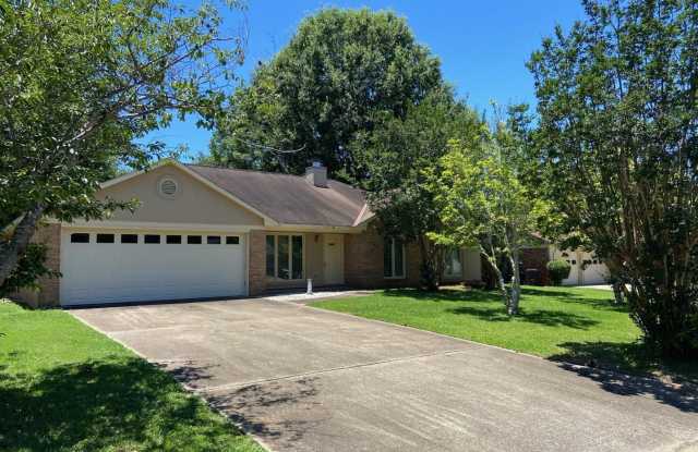 Welcome to Cedar Creek! - 7405 Cedar Creek Loop, Columbus, GA 31904