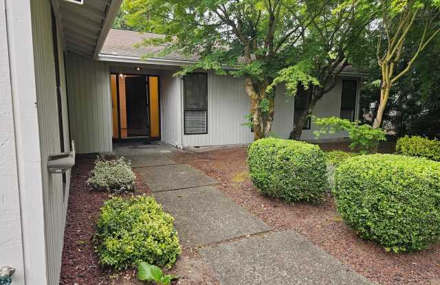 Federal Way Rambler home - 4 bedrooms, 2 baths, 2 car garage with wood floors throughout! Available NOW! photos photos