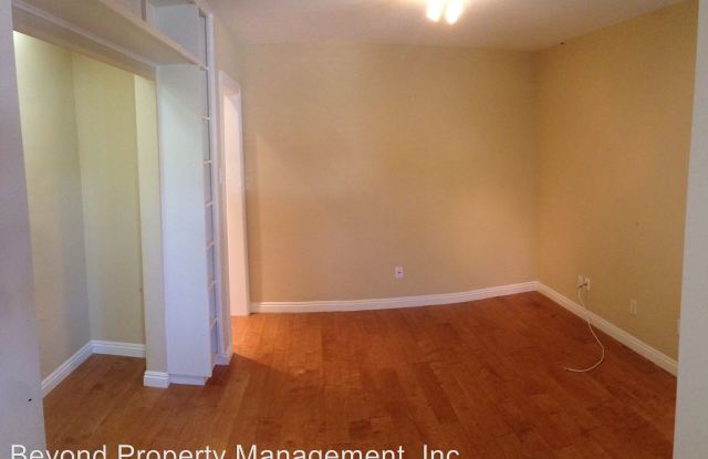 7893 Grape Steet Gallery 3