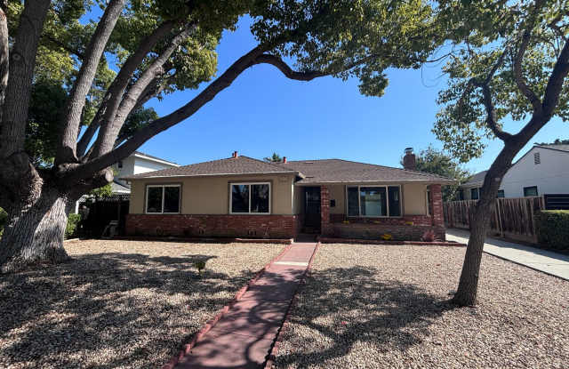 SANTA CLARA - Beautifully updated home with hardwood floors, great location. Gallery 1