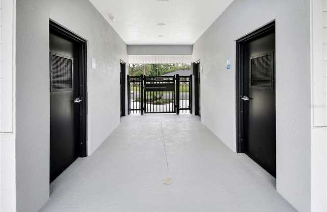 1404 Brookdale Court photos photos