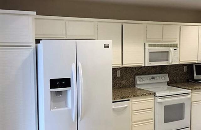 33 Baycrest Court Gallery 2