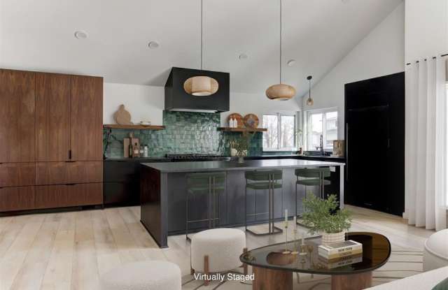 6413 Centennial Court Gallery 4