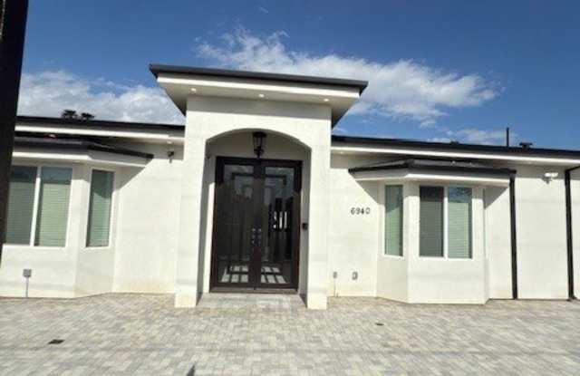 6940 longridge photos photos