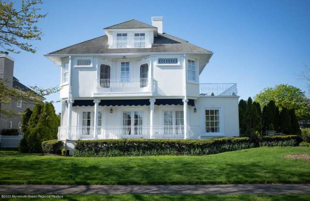 205 Newark Avenue - 205 Newark Avenue, Spring Lake, NJ 07762