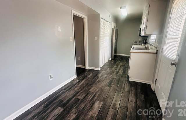 11008 Hunter Trail Lane Gallery 4
