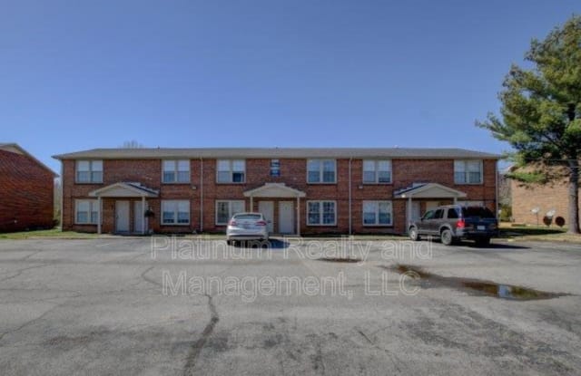 812-E Golfview Place - 812 Golfview Pl, Clarksville, TN 37043