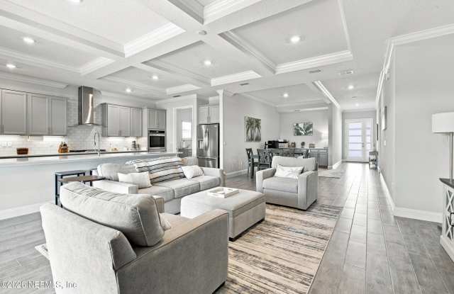 90 TAHITI Cove Gallery 4