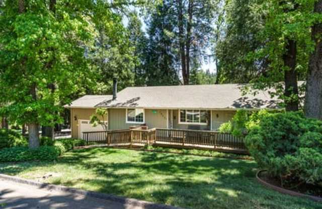 Yosemite Vacation home!! Only $250 a night! 19571 Chaffee Circle photos photos