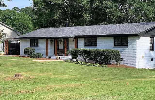 506 Johnston Ave: 3 BD, 1.5 BA All Brick, Ranch Home with Gorgeous Finishes for Rent in Palmetto! Available NOW! photos photos
