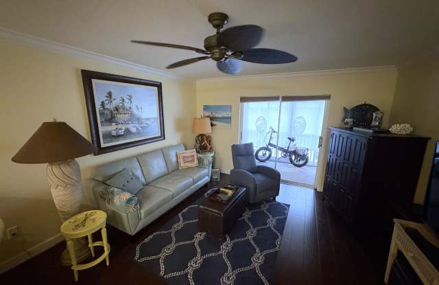 200 The Esplanade North #C22 Gallery 4
