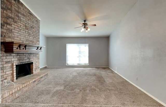 6237 Fallbrook Drive Gallery 4