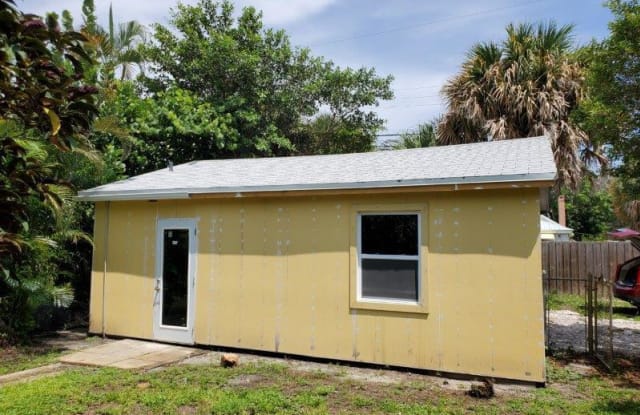 1022 S M Street - 1022 South M Street, Lake Worth, FL 33460
