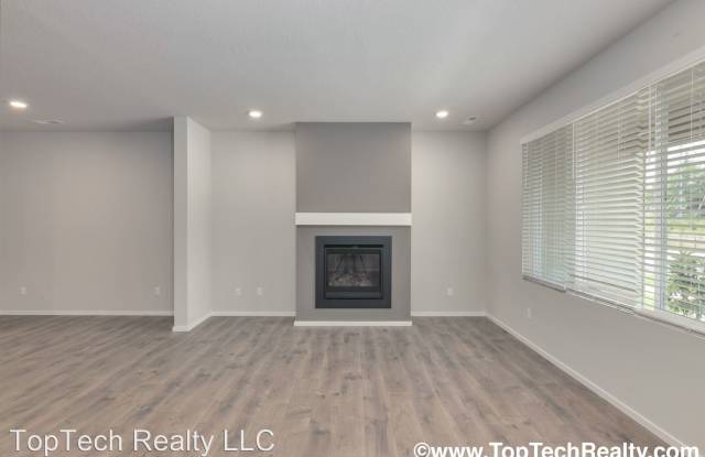 16141 NW Reliance Ln Gallery 3