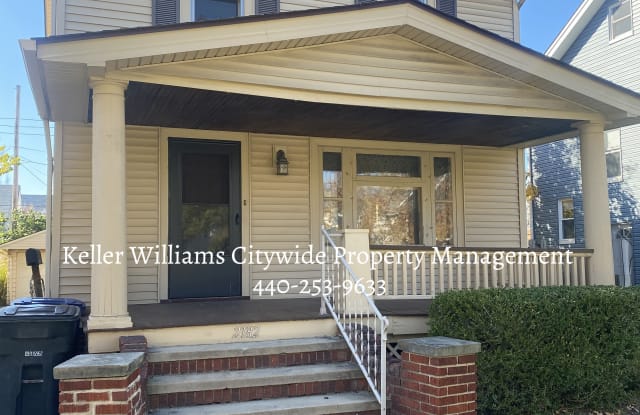 2182 Carabel Ave Gallery 1
