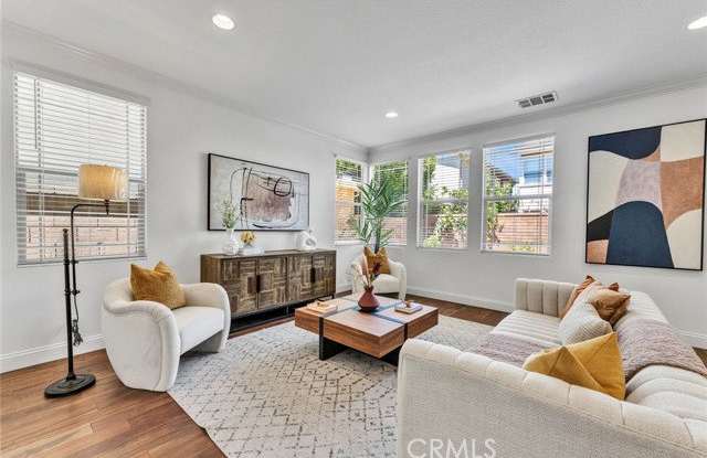 135 Willowbend Gallery 2