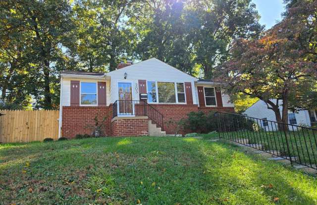 203 WHITMOOR Terrace Gallery 1