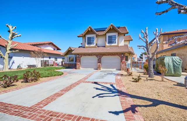 13565 Pyramid Drive Gallery 3