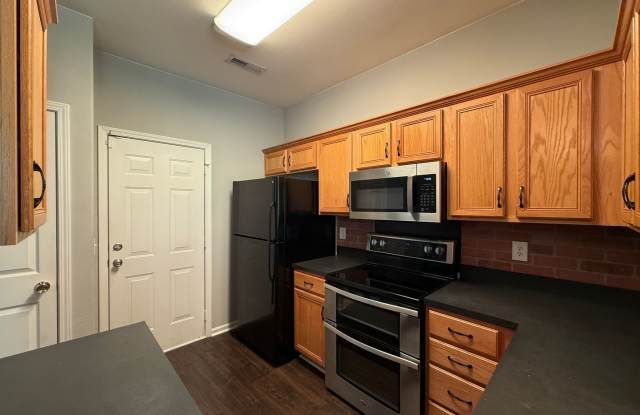 5994 Fox Point Circle Gallery 4