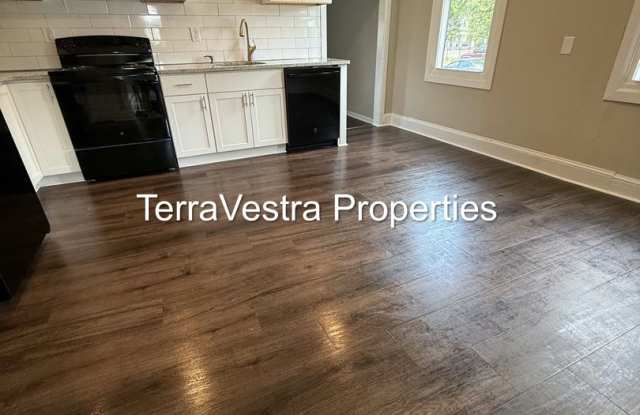 3 Bed Single Family in Gloucester City! Eligible for $500 Security Deposit. Gallery 3
