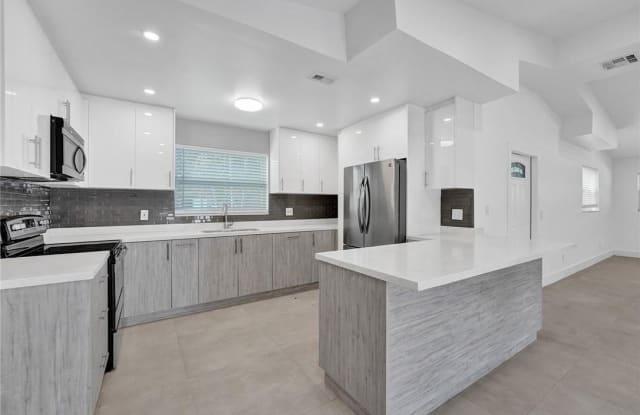 7060 Moseley Street - 7060 Moseley Street, Hollywood, FL 33024
