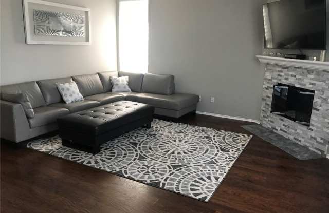 8410 Stoneview Drive Gallery 4
