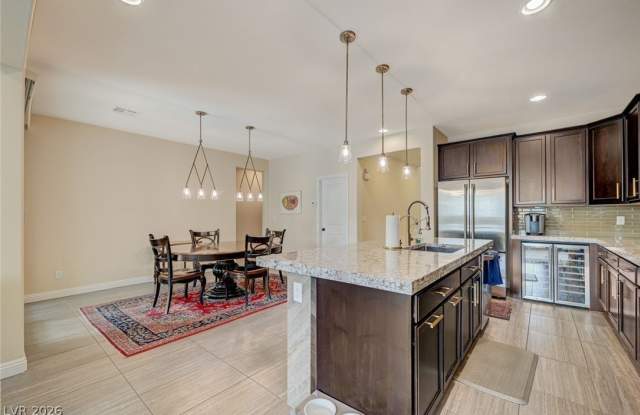 5880 GLORY HEIGHTS Drive Gallery 4
