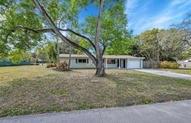 417 NE 10th Ave photos photos