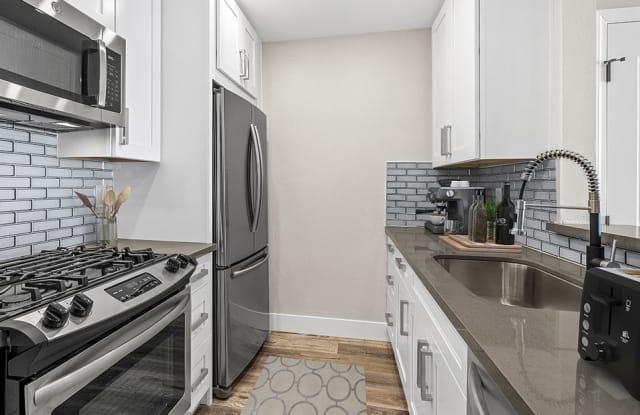 Catalina Apartments Gallery 4