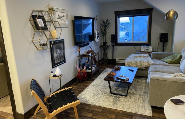 915 Ferguson Avenue - A - 915 Ferguson Ave, Bozeman, MT 59718