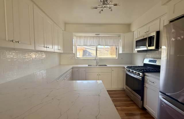 715 Salem St. photos photos