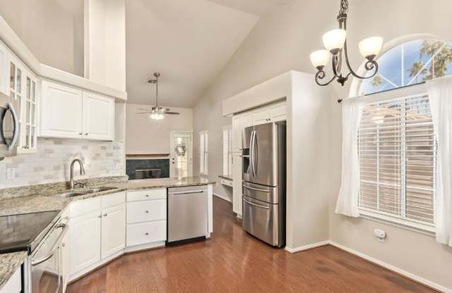 517 South Paradise Drive Gallery 3