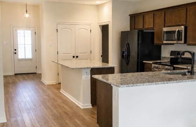 23667 Sweetbriar Ct Gallery 2
