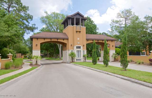 790 SANDPIPER LN Gallery 2