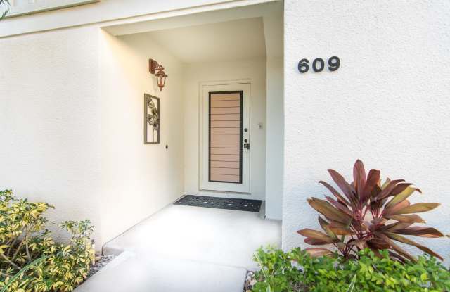 609 Brackenwood Cove Gallery 3