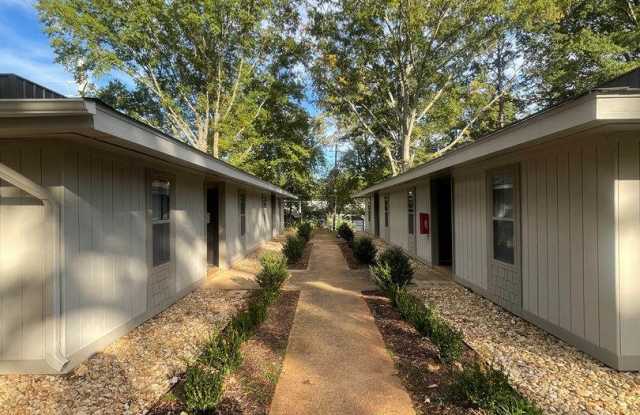 1400 Gorman Street ~ Remodeled 1 Bedroom Apartment Near NCSU ~ Water Included! photos photos