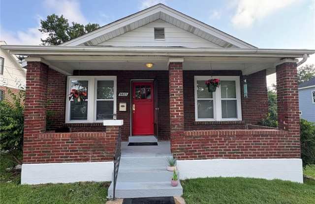 8823 Powell Avenue photos photos