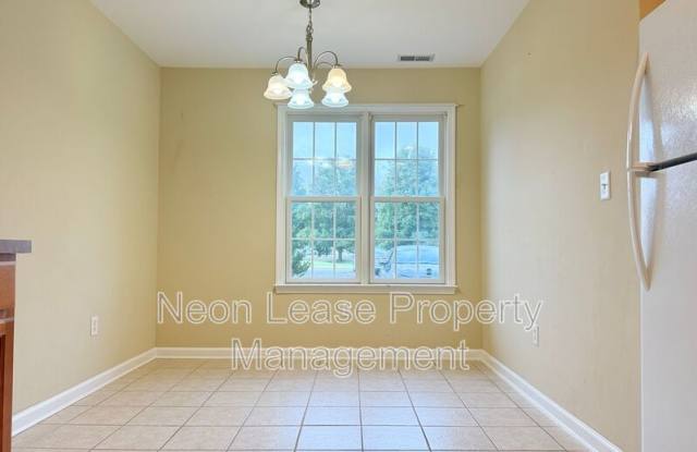 1103 Laurel Court Gallery 3