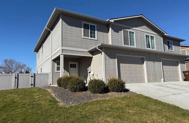 Stunning 4 Bedroom West Valley Townhome - $500 SPECIAL MOVE IN CREDIT photos photos