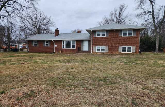 6017 WESTCHESTER STREET - 6017 Westchester Street, Rose Hill, VA 22310